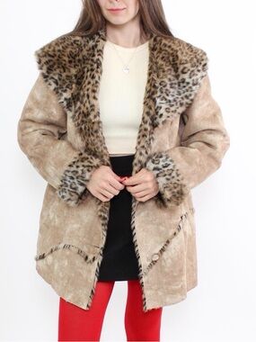 Vintage Women’s Leopard Coat